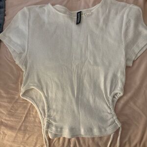 H&M White Ribbed Short-Sleeve Crop Top with Side Drawstrings